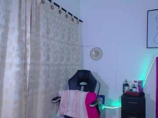  kriss-sweetboobs chat room