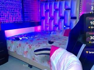 kriss-sweetboobs live cam profile