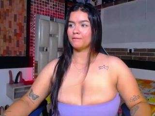 kriss-sweetboobs live profile