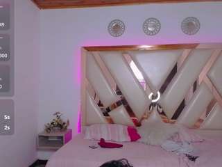 kriss-sweetboobs live webcam show