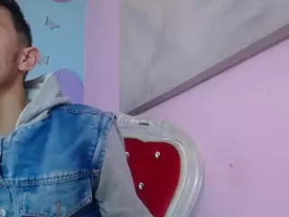 ShannelnEliot's Live Sex Cam Show