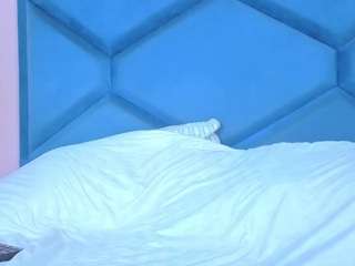 EmiilyStone live webcam show