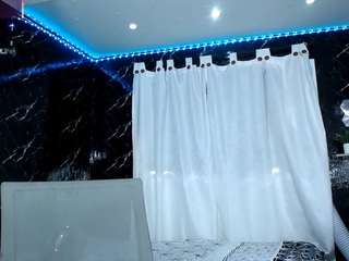 hillary-queen Webcam Model Profile