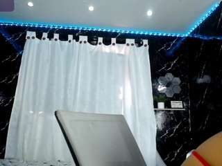 hillary-queen webcam model