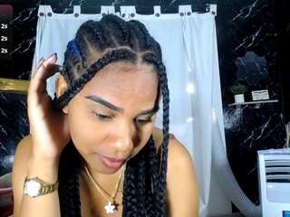 hillary-queen webcam