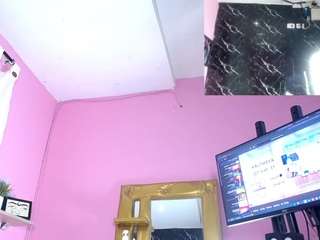 hillary-queen Live Webcam on CamSoda