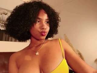 hillary-queen webcam