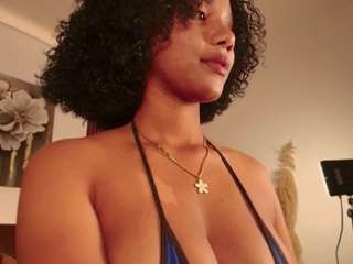 hillary-queen webcam