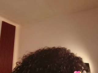 hillary-queen webcam