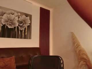 hillary-queen webcam