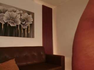 hillary-queen webcam