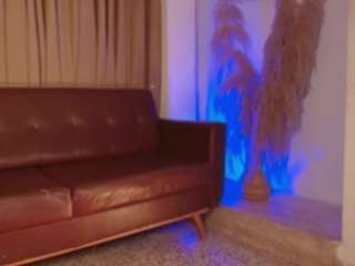 hillary-queen