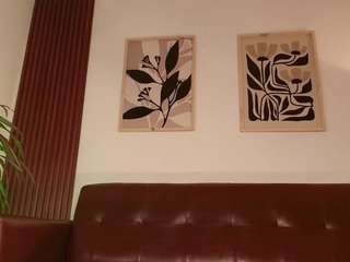 Hillary-queen