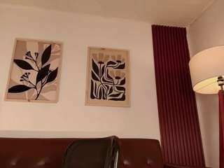 hillary-queen