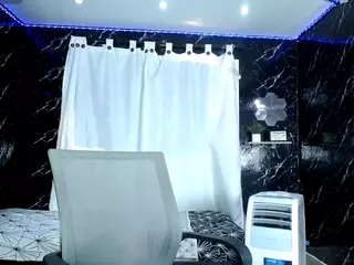 Hillary-queen's Live Sex Cam Show