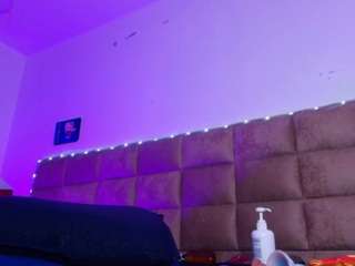 mia-xs Live Webcam on CamSoda