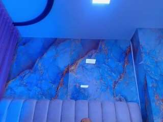 mia-xs