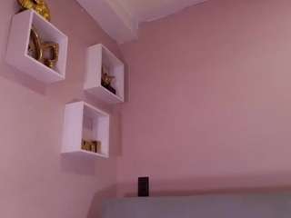 veronica-777 live webcam show