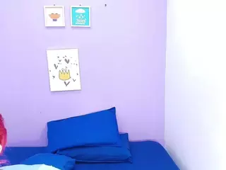 veronica-777's Live Sex Cam Show