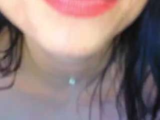 kitnisskiss Live Webcam on CamSoda