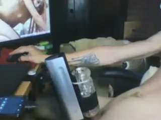 r3v01ut10n live webcam show