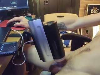 R3v01ut10n's cam show statistics and live stream