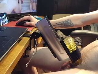 NxtBbyDddy live cam preview