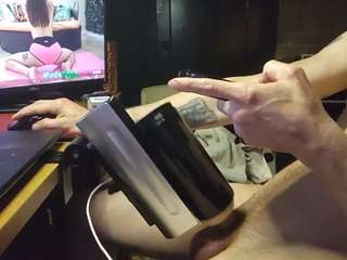NxtBbyDddy live cam preview