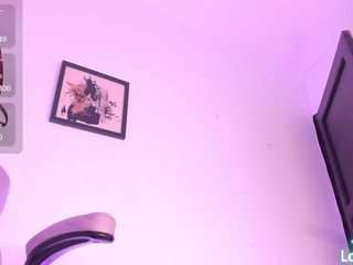 sexyzoe01 webcam model