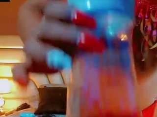 Tiifany-Hot01