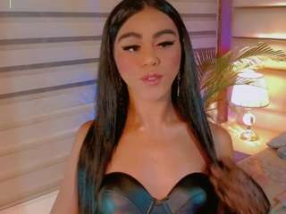 Tiifany-Hot01