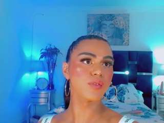 Tiifany-Hot01