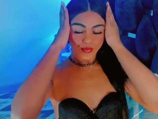 Tiifany-Hot01