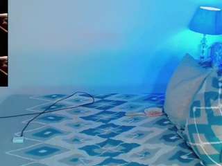 tiifany-hot01's live room