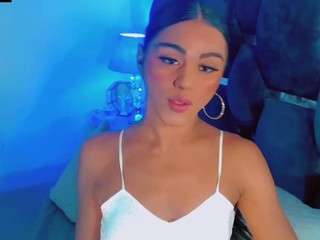 Tiifany-Hot01