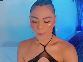 Tiifany-Hot01