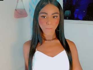 Tiifany-Hot01