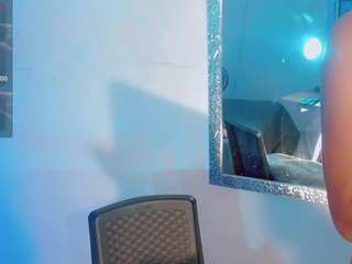 Tiifany-Hot01