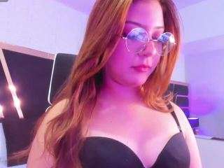 zoe-lennoxx webcam