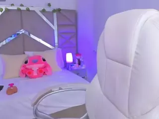 zoe-lennoxx's Live Sex Cam Show