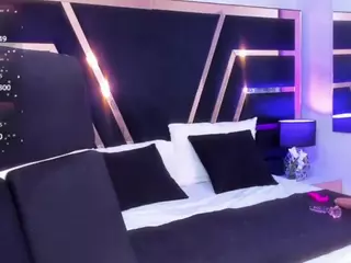 zoe-lennoxx's Live Sex Cam Show
