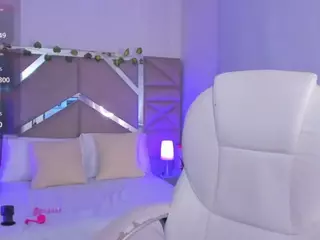 zoe-lennoxx's Live Sex Cam Show