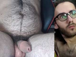 le modèle lapijarg est en webcam porno dans un show sur le site camsoda, il possède les tags suivants: asshole,green eyes,sexting,orgasm,no smoking,no drinking,muscular,gay jerk,bear,english,daddy,cock rating,black hair,big cock,big balls,brown hair,hd