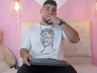 BrianMalonne's Live Sex Cam Show