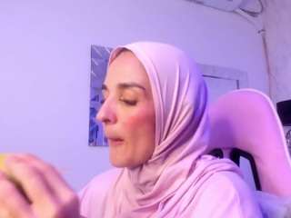 iriskarim Live Webcam on CamSoda
