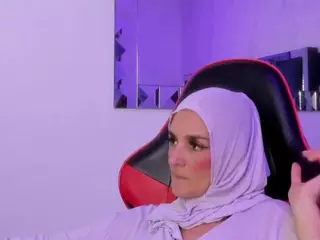 IrisKarim's Live Sex Cam Show