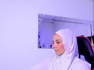IrisKarim's Live Sex Cam Show