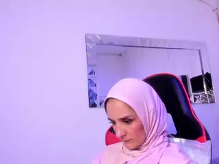 IrisKarim's Live Sex Cam Show