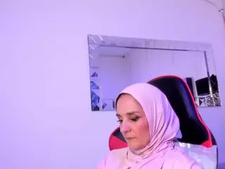 IrisKarim's Live Sex Cam Show