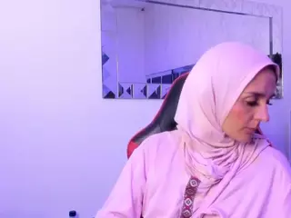 IrisKarim's Live Sex Cam Show